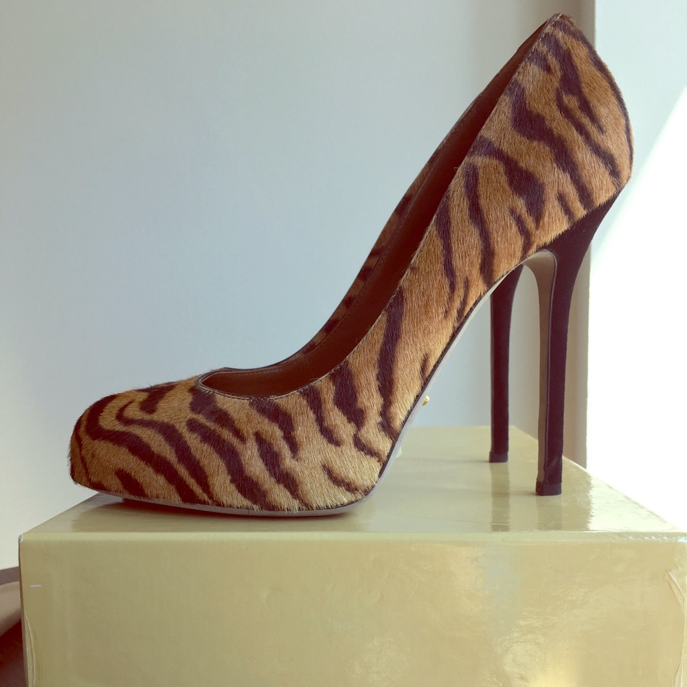 Sergio Rossi stiletto, leopard pony leather,size 7